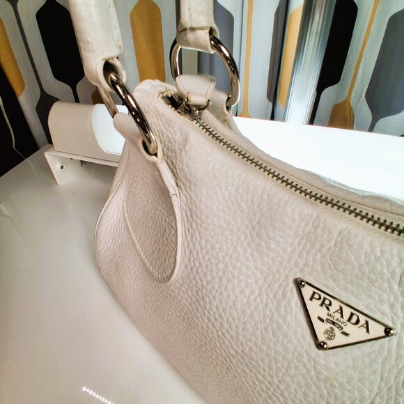 Vintage Prada Hobo Handbag Pebbled White Leather Medium Size - Picture 5 of 14
